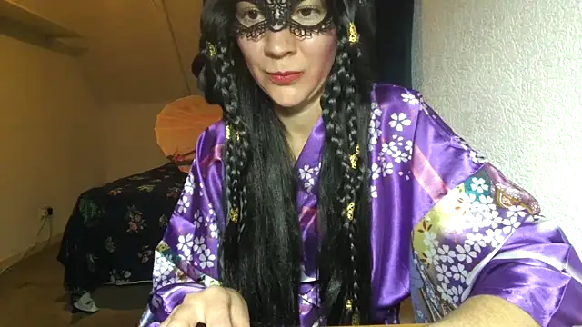 Snapshot of Aromaloveqq chatting on 22, 11, 2025 Aromaloveqq online show from 22, 11, 2025