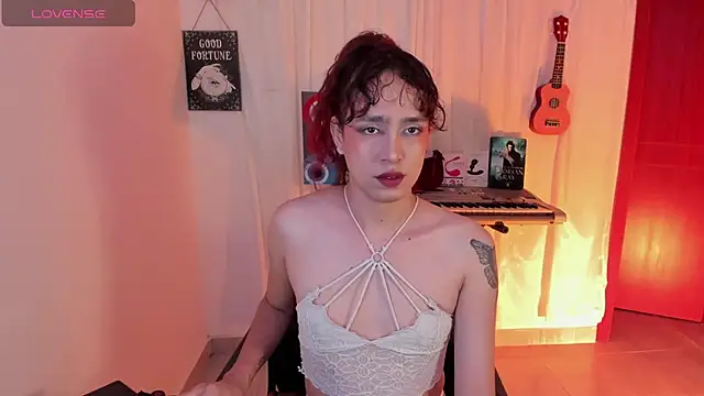 AdelineEsposito online show from 8, 7, 2026