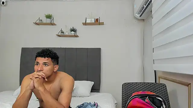 Cloe Harry online show from 9, 11, 2025