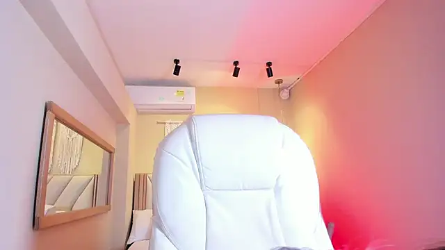 NahimiThompson online show from 27, 4, 2026