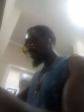 Snapshot of Blck420 chatting on 29, 10, 2025 Blck420 online show from 29, 10, 2025