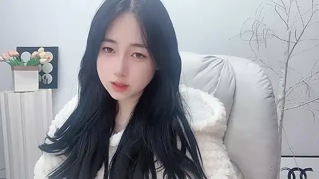 Love-hanzaizai718 online show from 20, 11, 2025