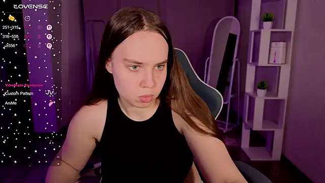 LunaDreeam online show from 12, 11, 2025