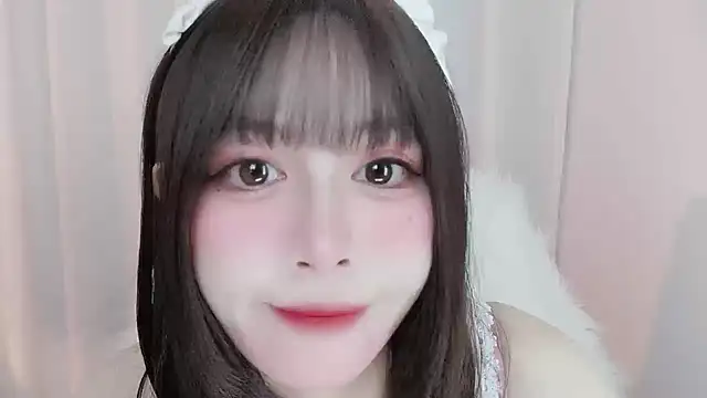 Snapshot of -zhuzhu-999- chatting on 6, 7, 2026 -zhuzhu-999- online show from 6, 7, 2026