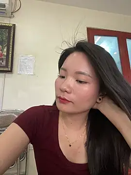 Snapshot of Bee_Yellow00 chatting on 9, 6, 2026 Bee Yellow00 online show from 9, 6, 2026