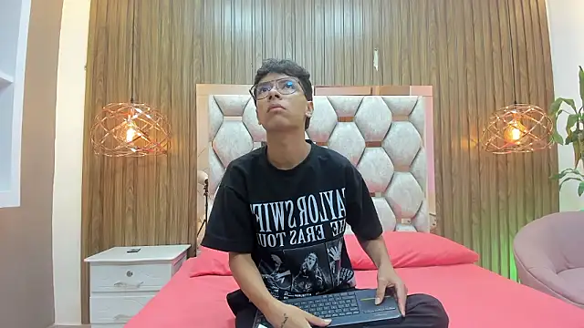 adams bobby online show from 17, 1, 2026