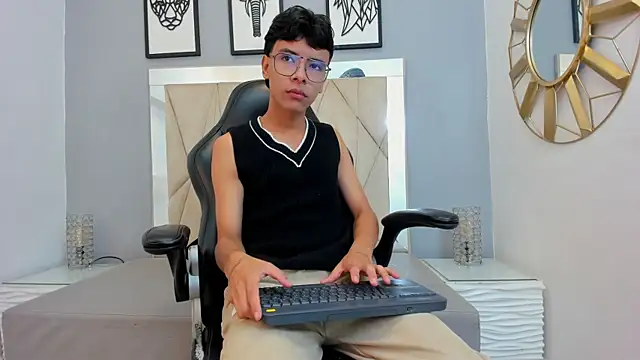 adams bobby online show from 23, 4, 2026