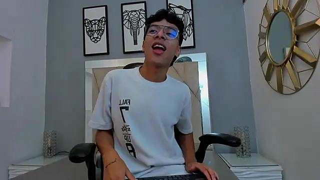 adams bobby online show from 24, 4, 2026