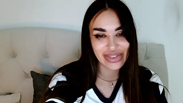 velvetveyraX online show from 13, 6, 2026