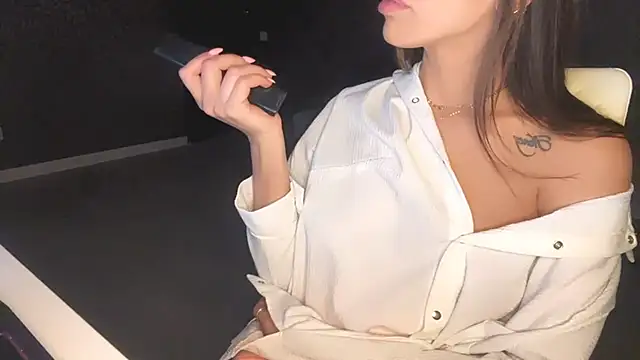 velvetveyraX online show from 24, 6, 2026
