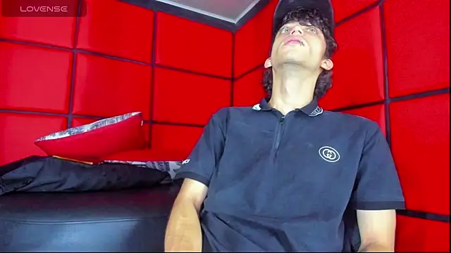 Snapshot of Khalid16_ chatting on 29, 10, 2025 Khalid16 online show from 29, 10, 2025