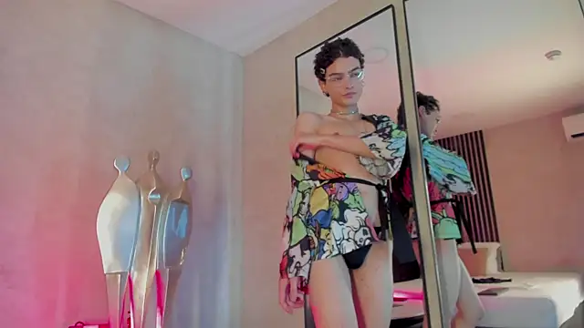 Val Guerra online show from 12, 11, 2025