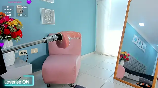 Luna Raay online show from 22, 4, 2026