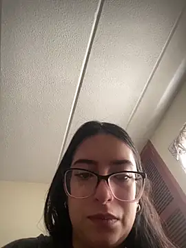 Kloe Novoa online show from 26, 4, 2026