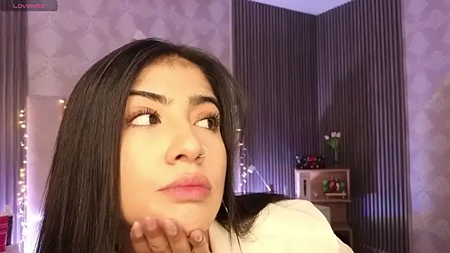 MAIILY TAY online show from 3, 3, 2026