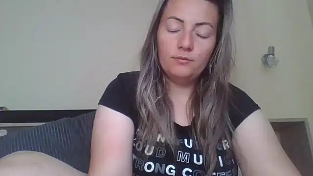 Gabrielaalialiali online show from 27, 4, 2026