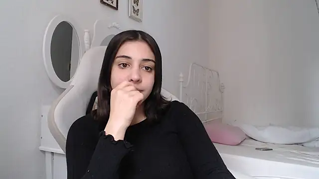bellefleurrr online show from 19, 4, 2026