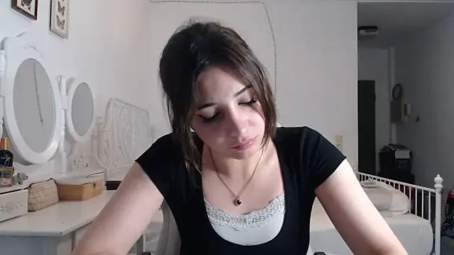 bellefleurrr online show from 18, 6, 2026