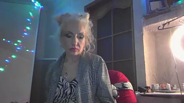 LilaniLoverx online show from 25, 4, 2026