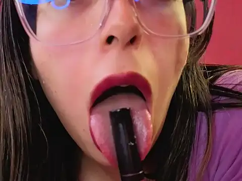 Snapshot of zylla_storn chatting on 20, 12, 2025 zylla storn online show from 20, 12, 2025