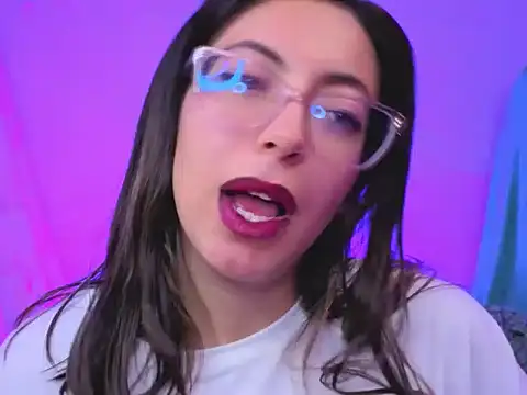 Snapshot of zylla_storn chatting on 4, 2, 2026 zylla storn online show from 4, 2, 2026