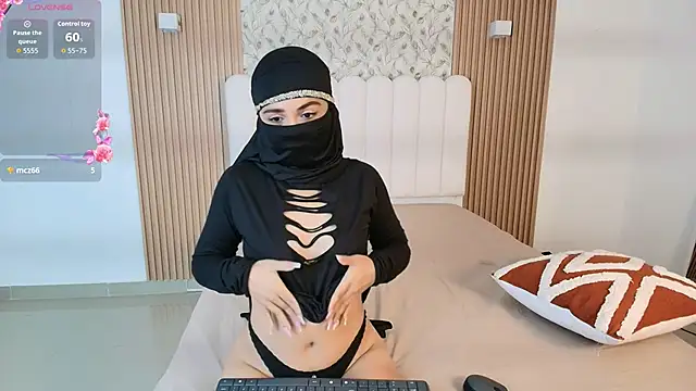 Snapshot of Lailaa_lush chatting on 24, 11, 2025 Lailaa lush online show from 24, 11, 2025