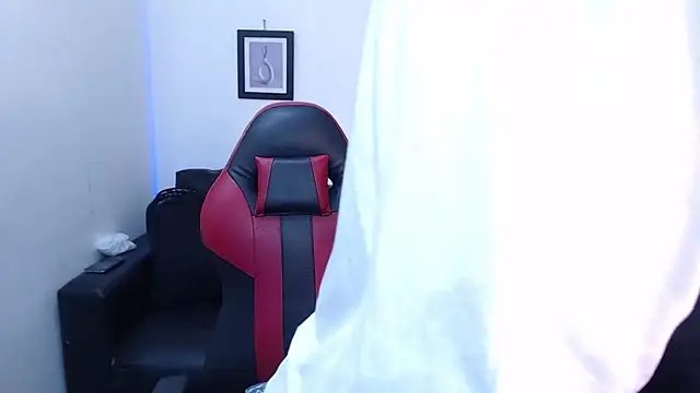 Giselle Max online show from 6, 11, 2025