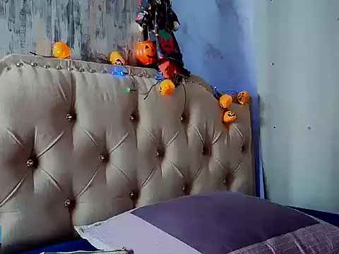 eva delight  online show from 31, 10, 2025