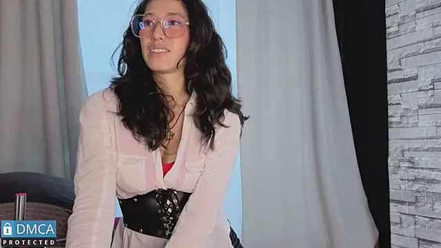 eva delight  online show from 18, 4, 2026