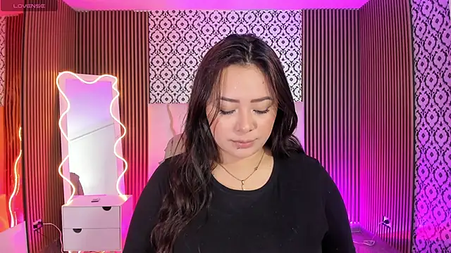 damii tay1 online show from 22, 4, 2026