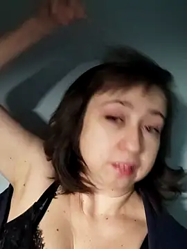 MaryKiki5619 online show from 3, 2, 2026