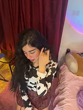 wetbyAlice online show from 18, 4, 2026