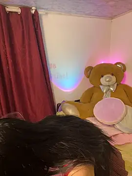 wetbyAlice online show from 27, 4, 2026