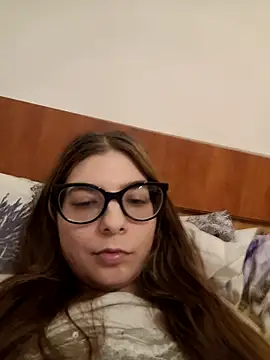 sweetbabygirlforyou online show from 28, 7, 2026