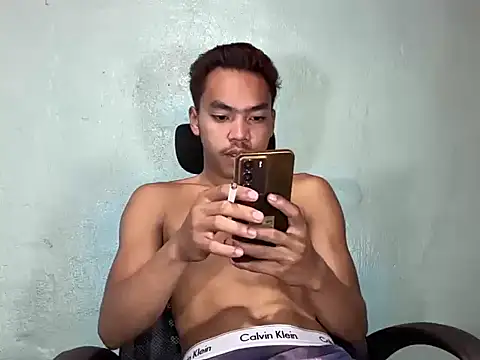 slimraz02 online show from 31, 7, 2026
