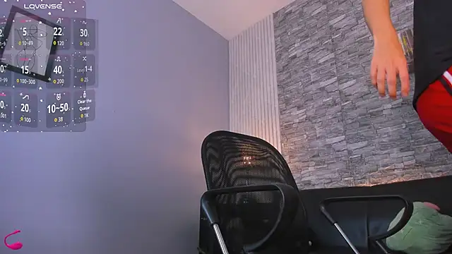 zack joness18 online show from 29, 10, 2025