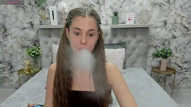 Snapshot of CandysSweet chatting on 23, 6, 2026 CandysSweet online show from 23, 6, 2026