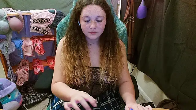 Snapshot of sugasunny04 chatting on 8, 1, 2026 sugasunny04 online show from 8, 1, 2026