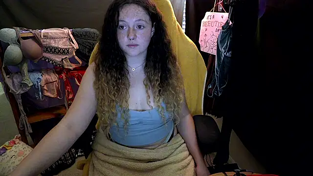 Snapshot of sugasunny04 chatting on 15, 1, 2026 sugasunny04 online show from 15, 1, 2026