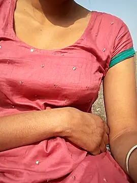 couple-open-enjoy online show from 18, 11, 2025