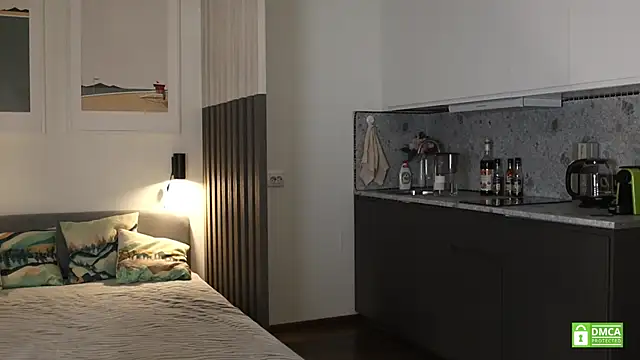 Snapshot of amelie_shine chatting on 3, 12, 2025 amelie shine online show from 3, 12, 2025