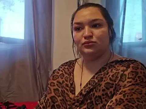 FluffyLuna online show from 2, 12, 2025