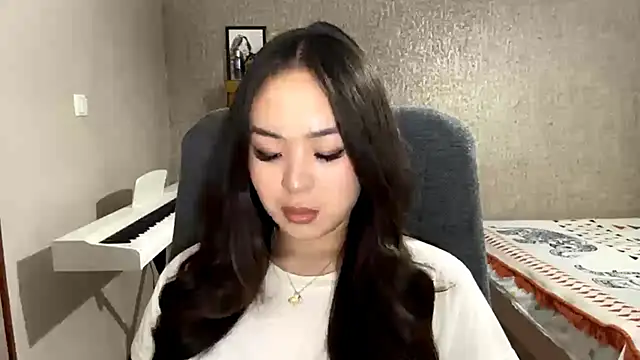 Snapshot of SupremeDividend chatting on 31, 10, 2025 SupremeDividend online show from 31, 10, 2025