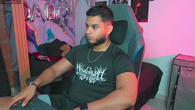 Tiler wolker online show from 24, 4, 2026