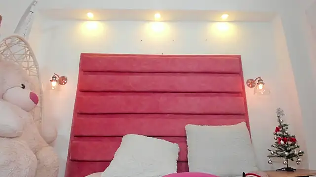 naomy sexy  online show from 13, 12, 2025