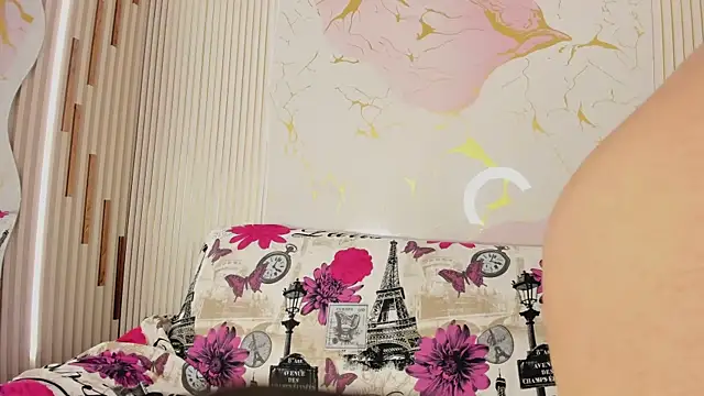 NhoanBrunette online show from 22, 4, 2026