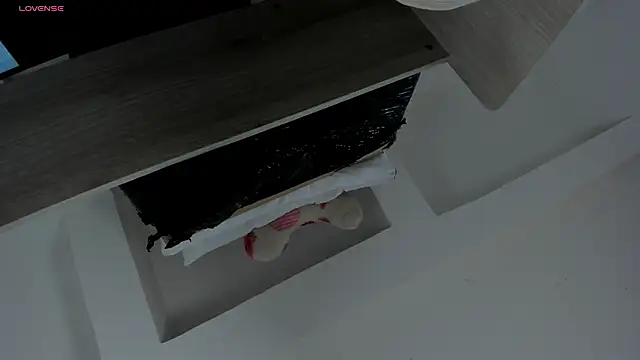 JanneBlossom  online show from 27, 4, 2026