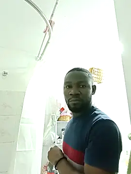 Snapshot of shoodly99 chatting on 12, 11, 2025 shoodly99 online show from 12, 11, 2025