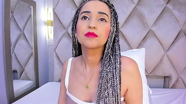 violett rabbit  online show from 5, 12, 2025