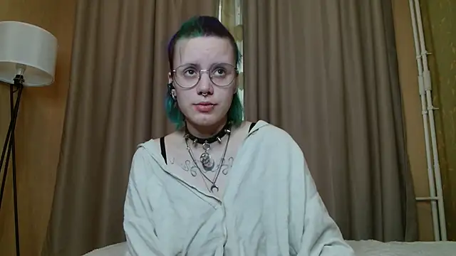 Snapshot of KellePourier chatting on 27, 5, 2026 KellePourier online show from 27, 5, 2026